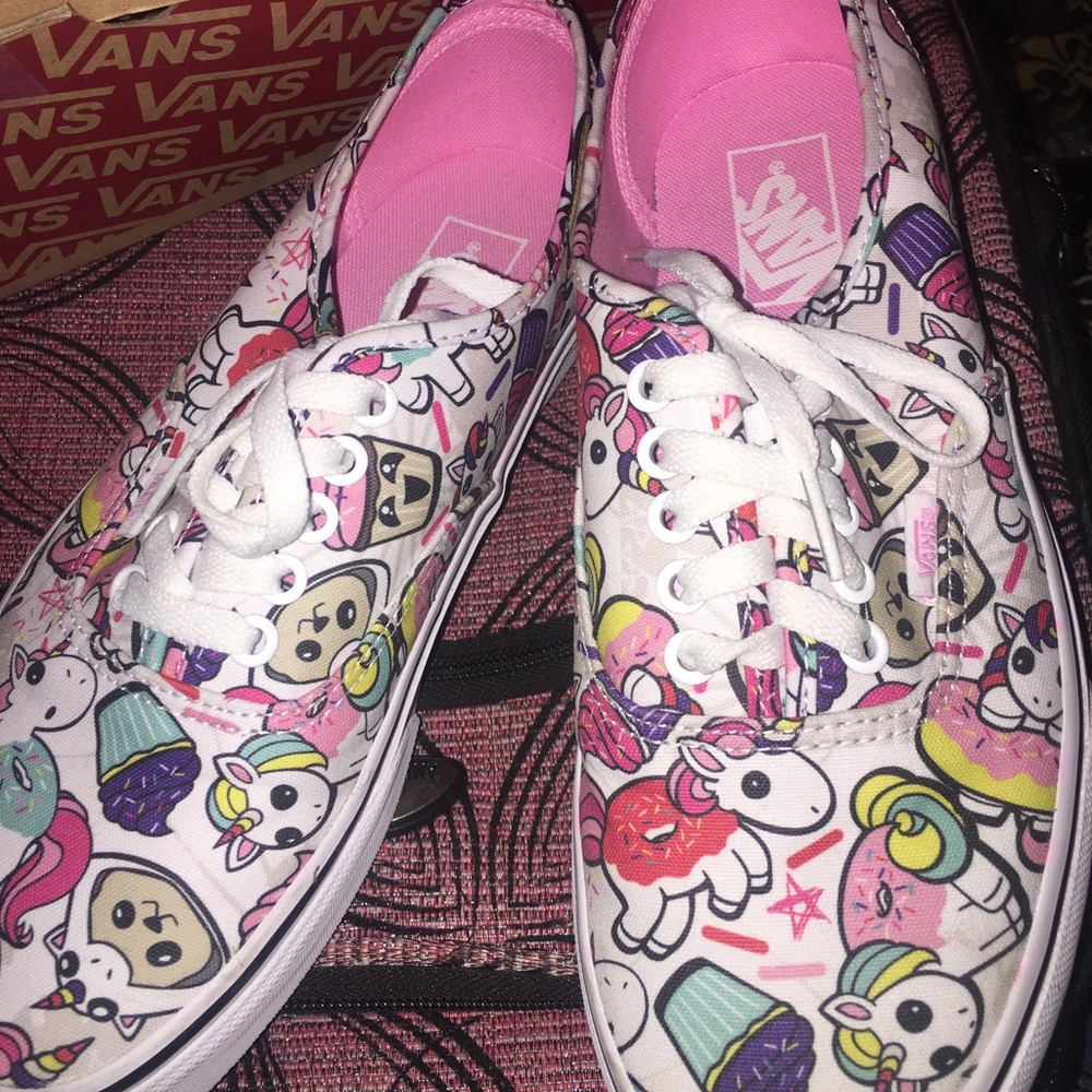 Unicorn shoes🦄